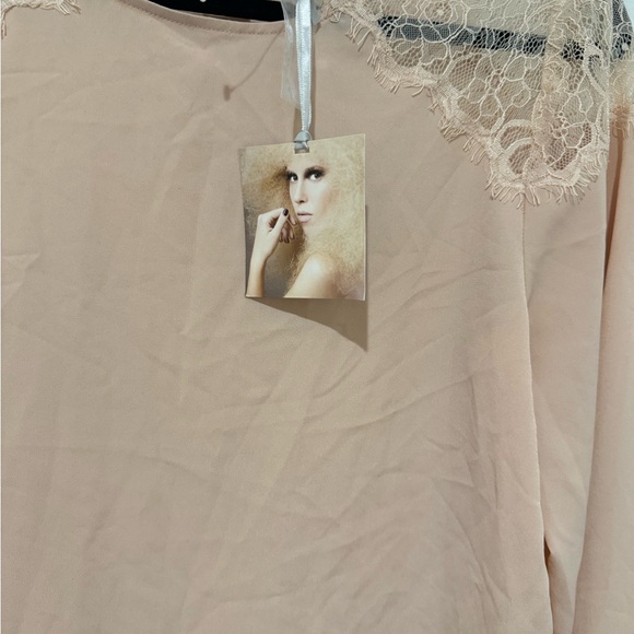 2/$20 NWT Gorgeous Paraphrase nude blouse lace shoulders button up back - Picture 3 of 8